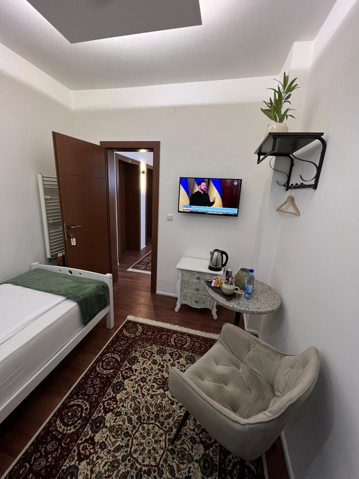 Prenociste-Sobe-Rooms-Aman Bihać Εξωτερικό φωτογραφία