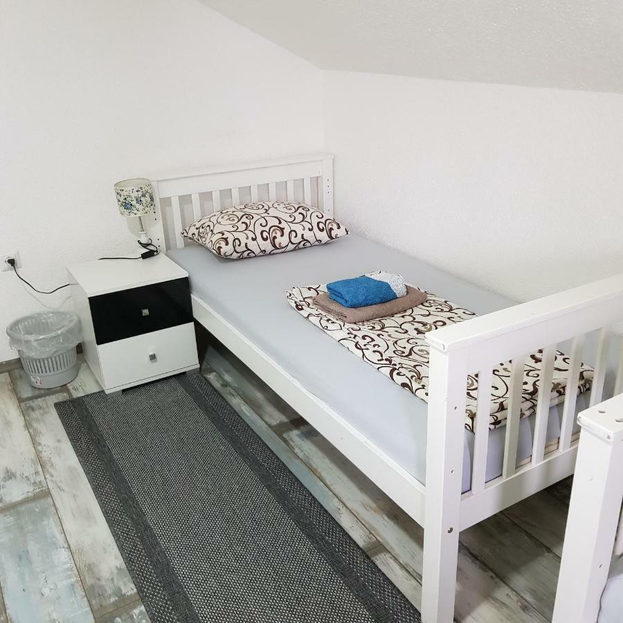 Prenociste-Sobe-Rooms-Aman Bihać Εξωτερικό φωτογραφία
