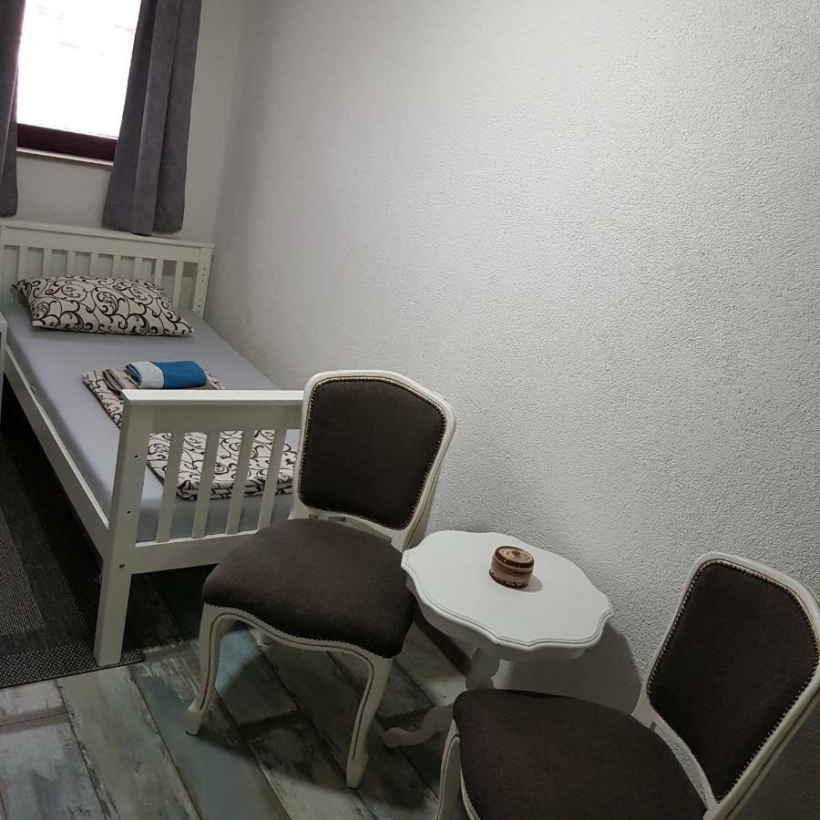 Prenociste-Sobe-Rooms-Aman Bihać Εξωτερικό φωτογραφία