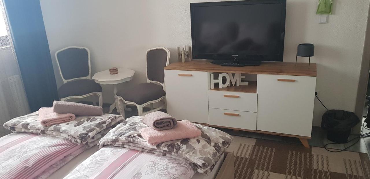 Prenociste-Sobe-Rooms-Aman Bihać Εξωτερικό φωτογραφία