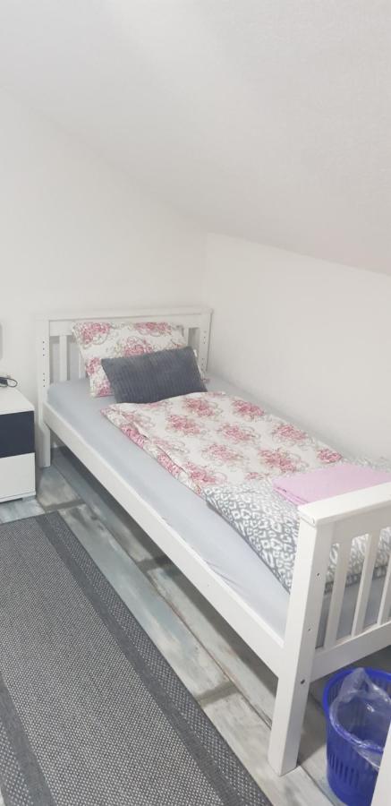 Prenociste-Sobe-Rooms-Aman Bihać Εξωτερικό φωτογραφία